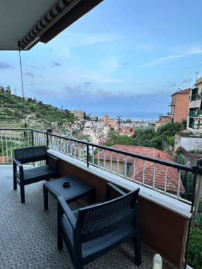 Appartamento vista mare, Sanremo